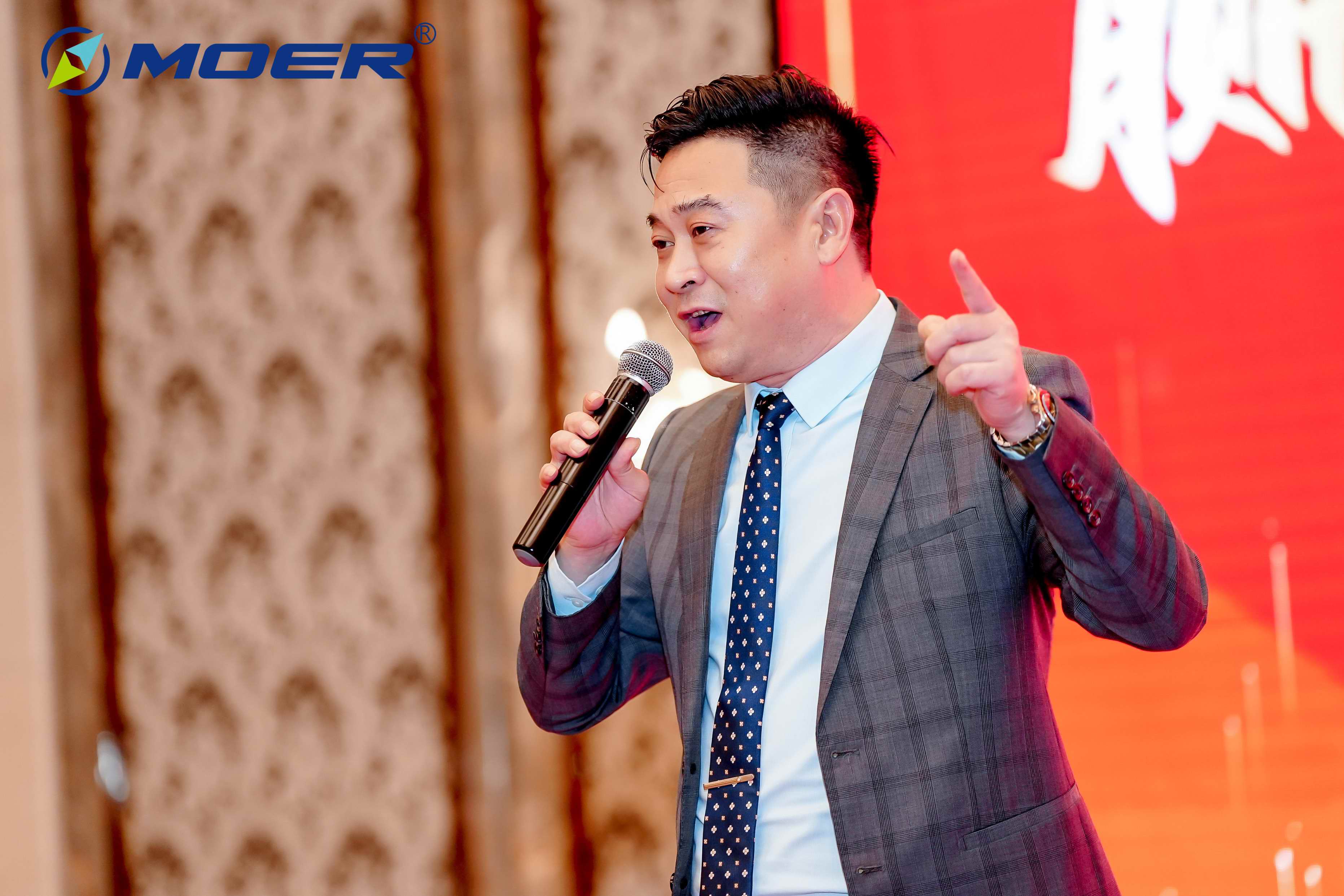 赢战未来，再创辉煌--2024摩尔物联年会盛典隆重举行！(图2)