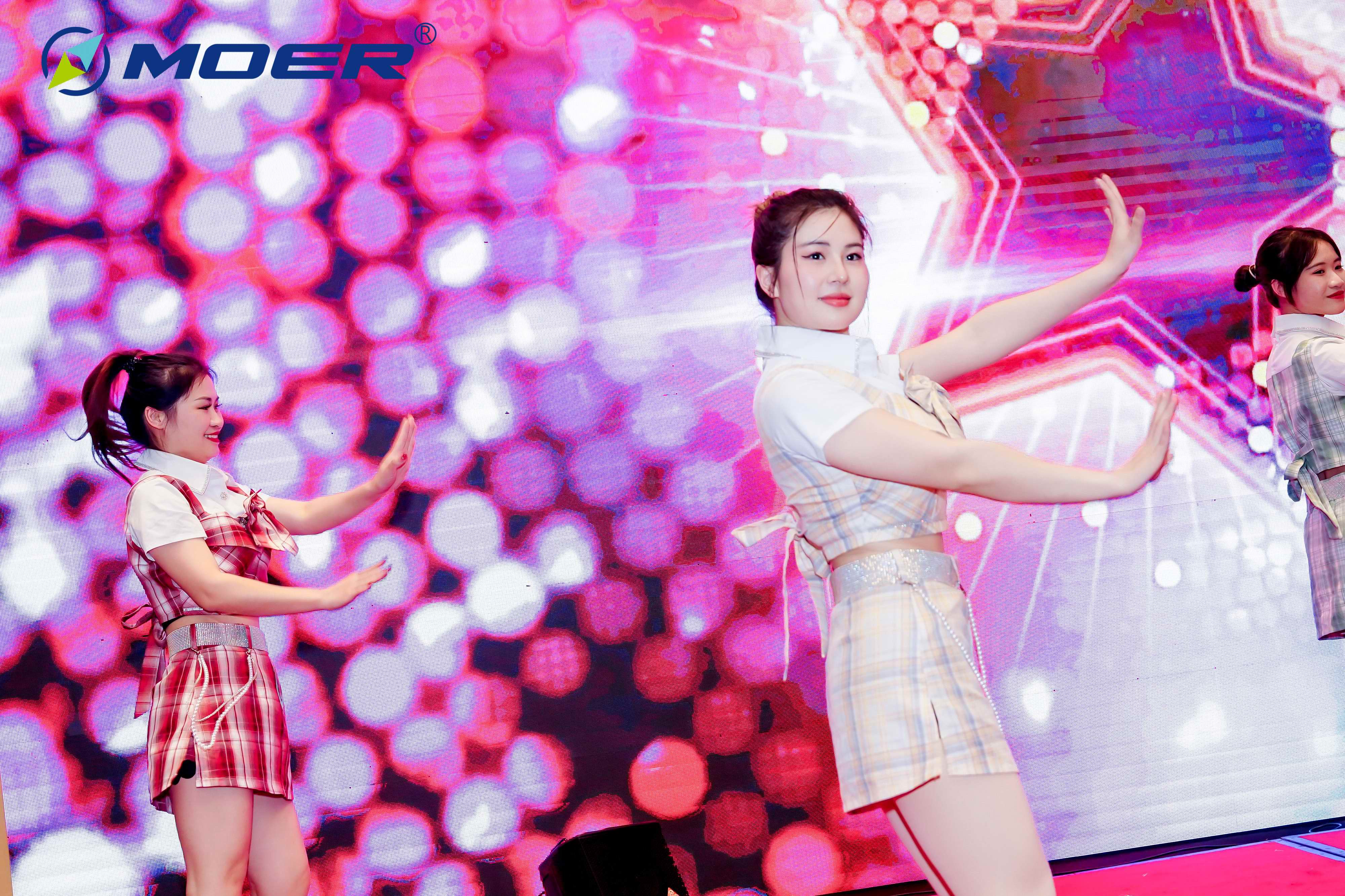 赢战未来，再创辉煌--2024摩尔物联年会盛典隆重举行！(图21)