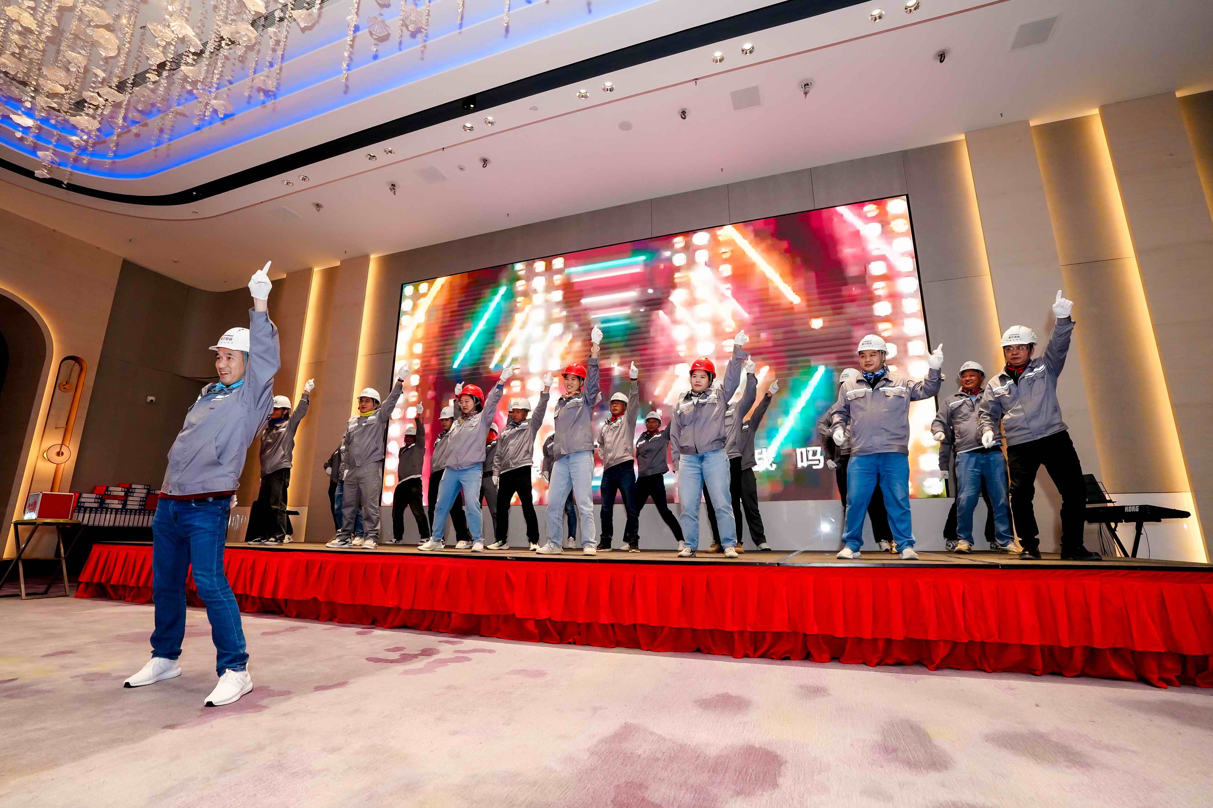 【蛇跃新程 ｜创赢未来】2025年会盛典(图7)